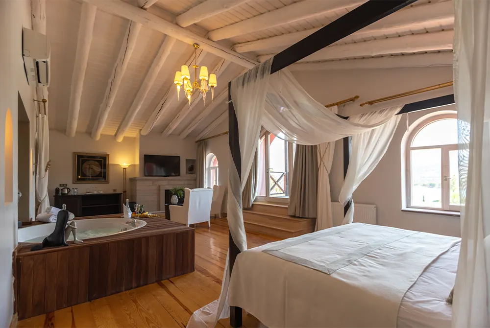 Şato Vip Suit